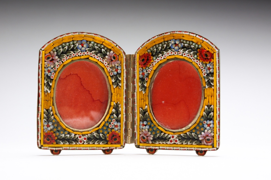 VINTAGE MICRO MOSAIC DOUBLE PICTURE
