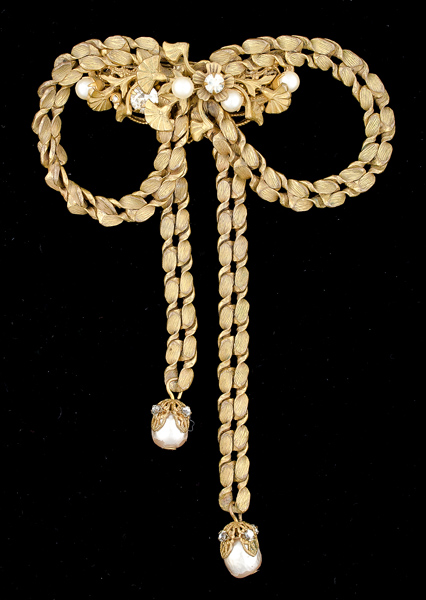 Vintage Miriam Haskell Bow Brooch