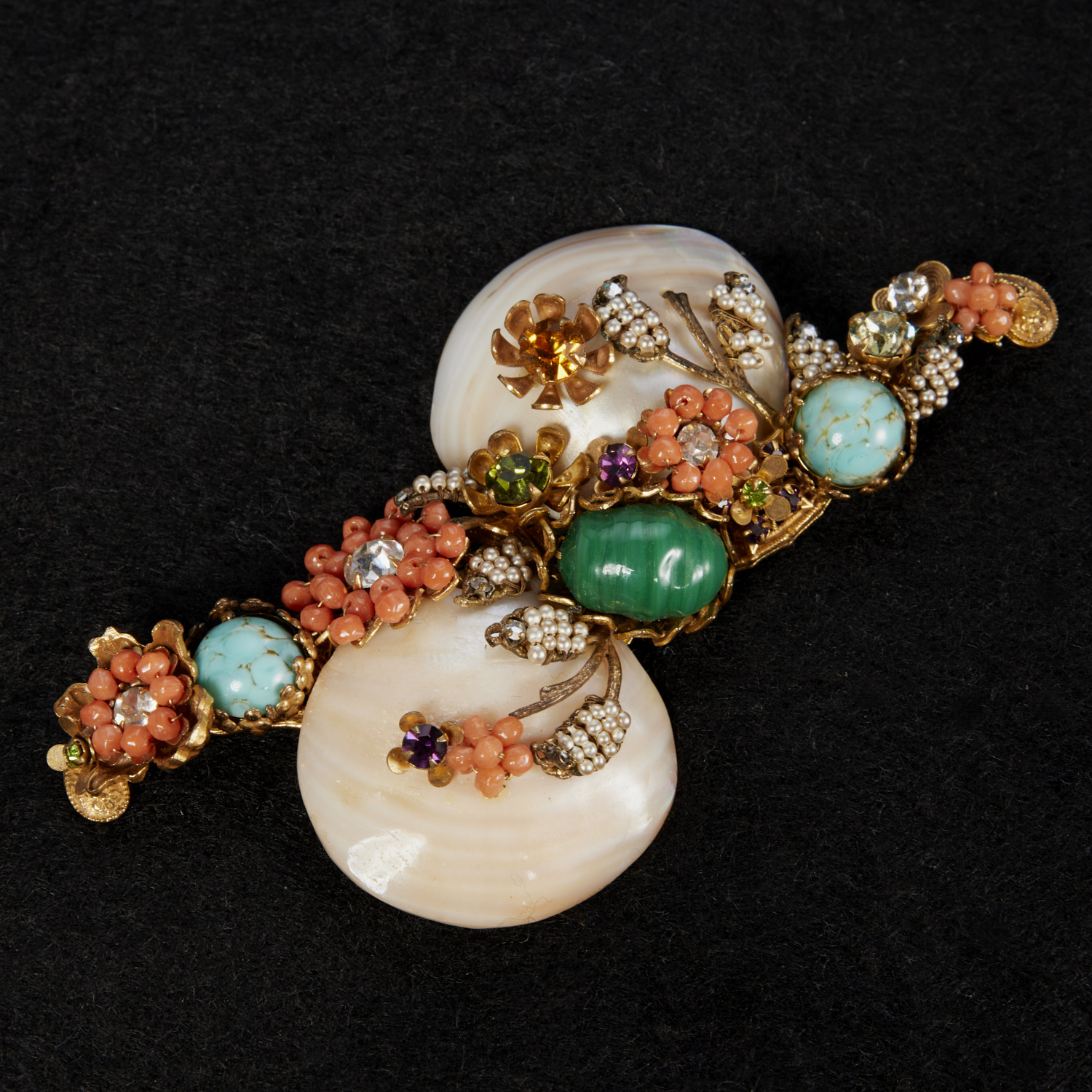 VINTAGE MIRIAM HASKELL BROOCH