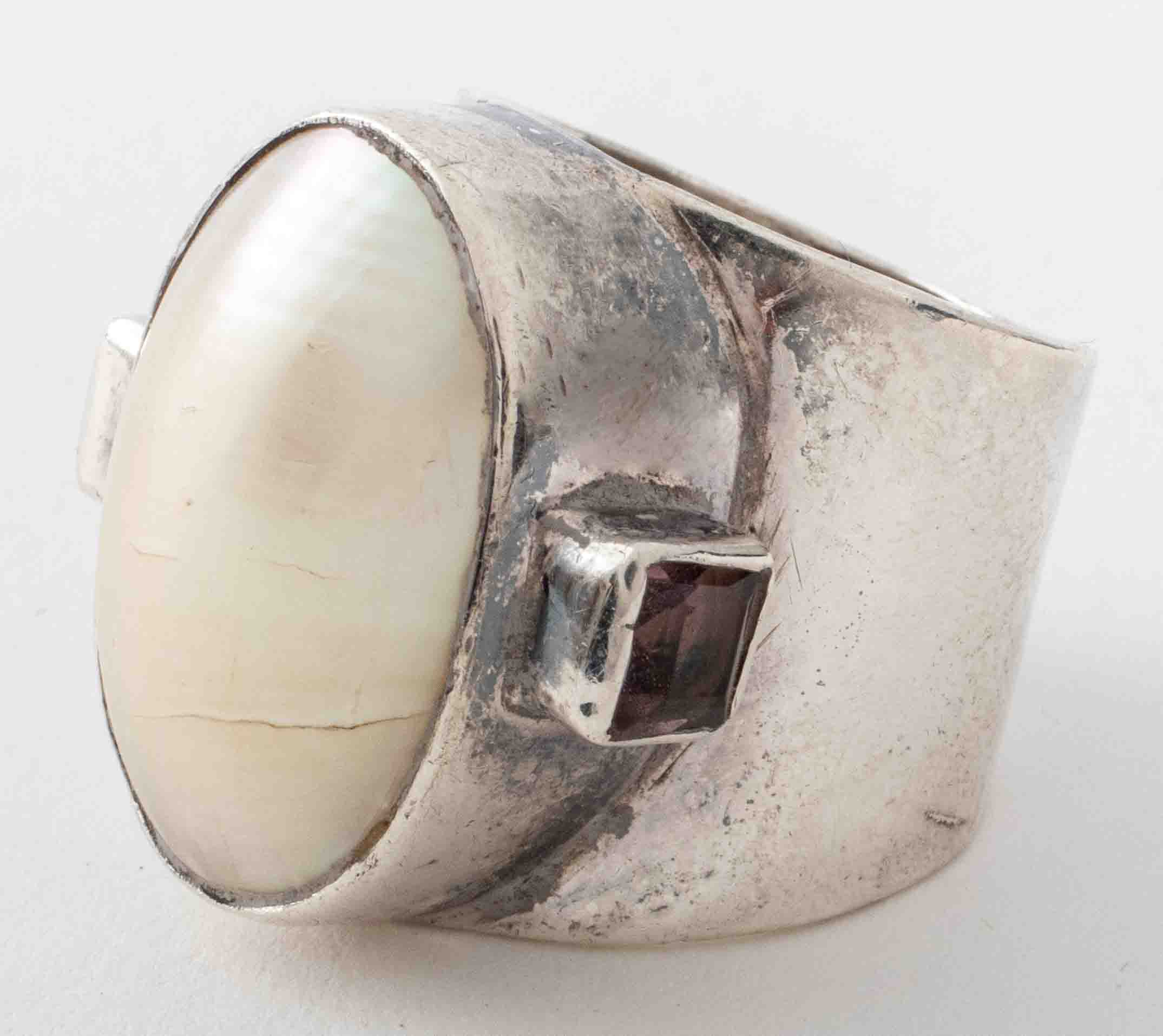 VINTAGE MODERNIST SILVER MABE PEARL