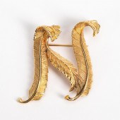 VINTAGE "N"14K GOLD BROOCH Vin