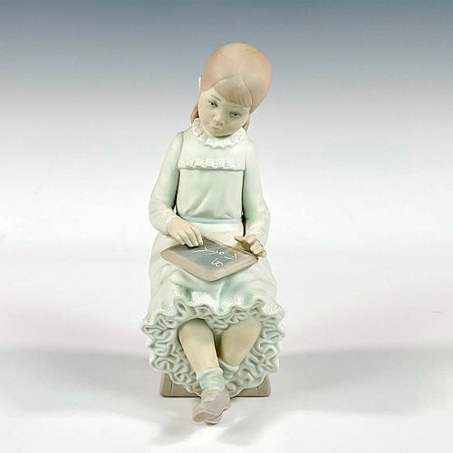 VINTAGE NAO LLADRO FIGURINE, GIRL