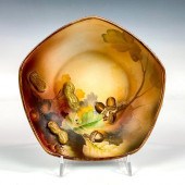 VINTAGE NIPPON PORCELAIN NUT D