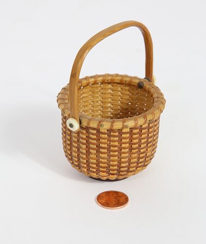 VINTAGE ONE-EGG NANTUCKET