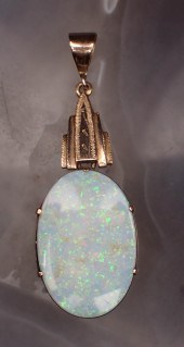 VINTAGE OPAL DOUBLET PENDANTVI