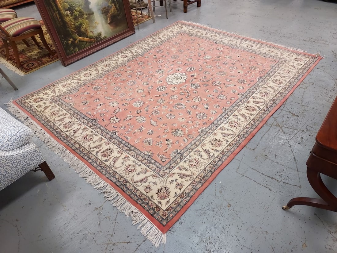 VINTAGE ORIENTAL HAND KNOTTED