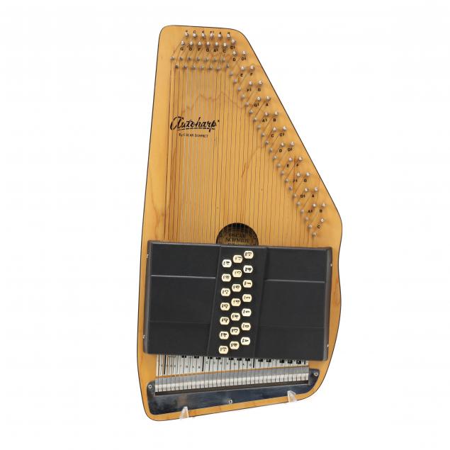 VINTAGE OSCAR SCHMIDT 21 CHORD
