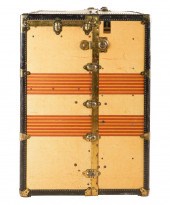 VINTAGE OSHKOSH STEAMER TRUNKc