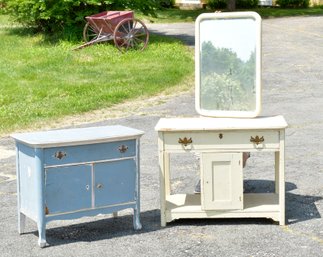 Vintage painted bathroom