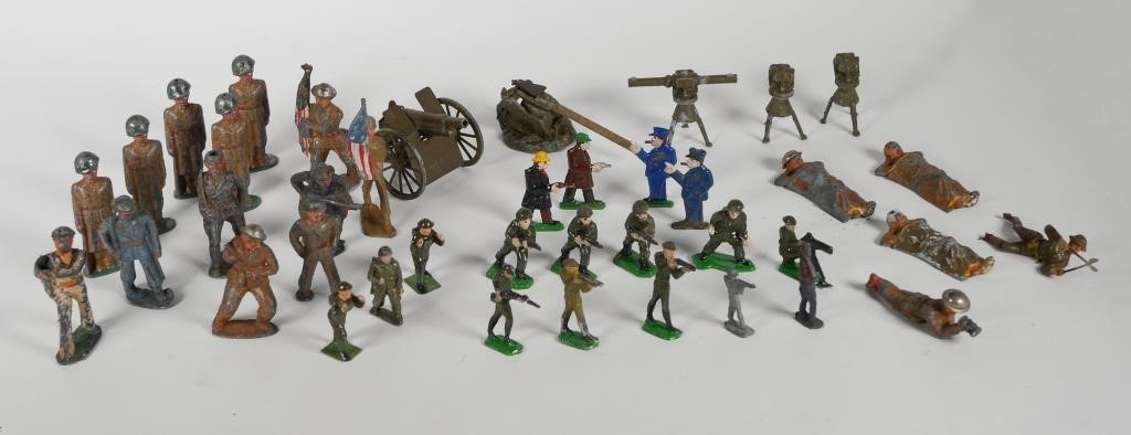 VINTAGE PAINTED LEAD SOLDIERS