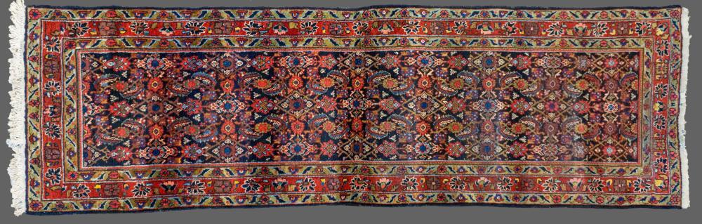 VINTAGE PERSIAN BIDJAR HAND KNOTTED