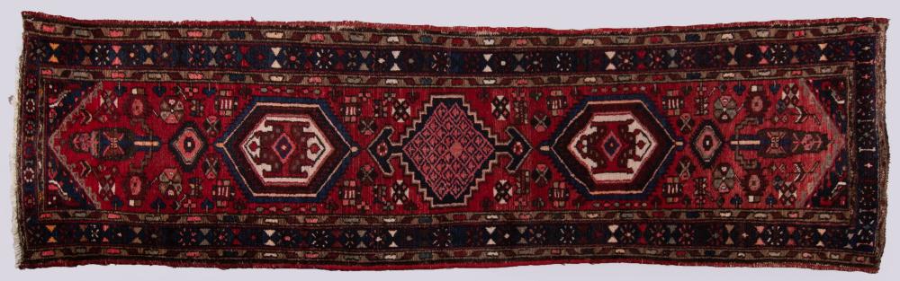 VINTAGE PERSIAN HAMADAN HAND
