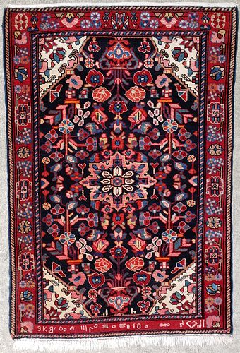 VINTAGE PERSIAN HAND WOVEN WOOL