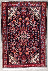 VINTAGE PERSIAN HAND WOVEN WOO
