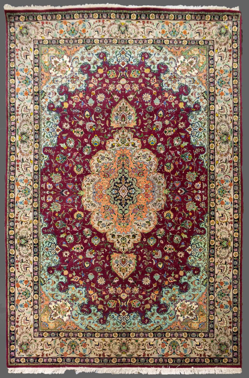 VINTAGE PERSIAN TABRIZ HAND KNOTTED