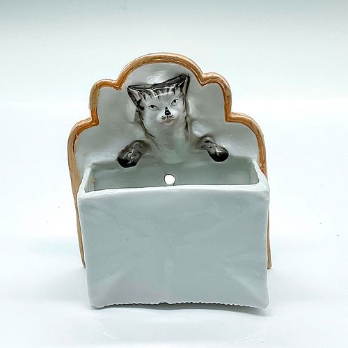VINTAGE PORCELAIN FELINE MATCHSTICK
