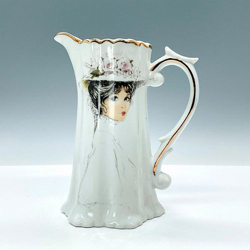 VINTAGE PORCELAIN PITCHER