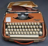 VINTAGE PORTABLE STANDARD TYPE