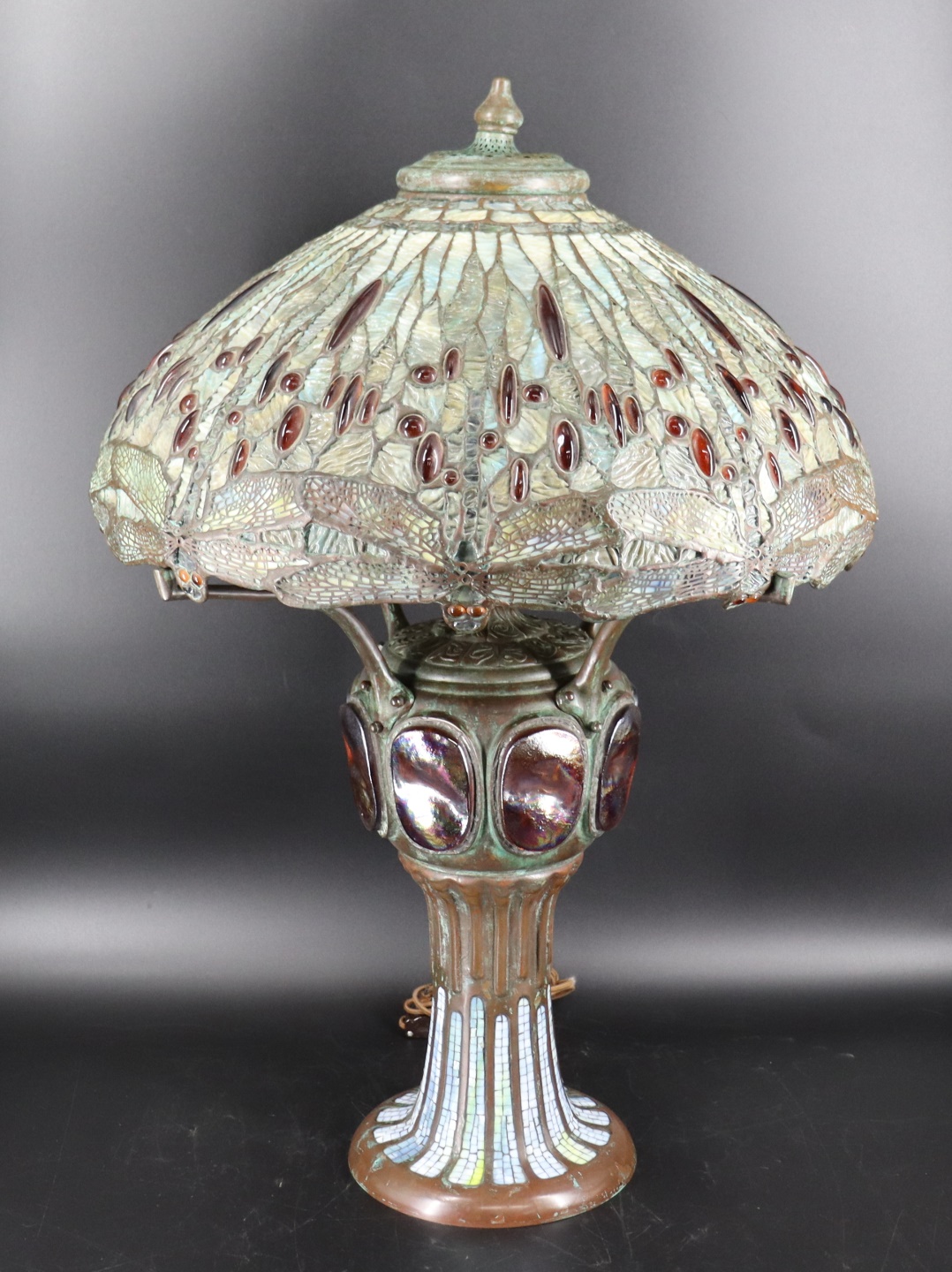 VINTAGE & QUALITY BRONZE TIFFANY