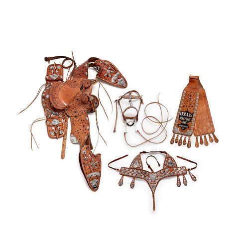 VINTAGE ROSE PARADE SADDLE