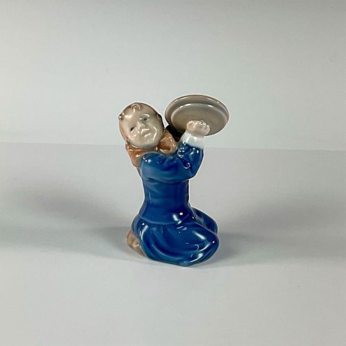 VINTAGE ROYAL COPENHAGEN