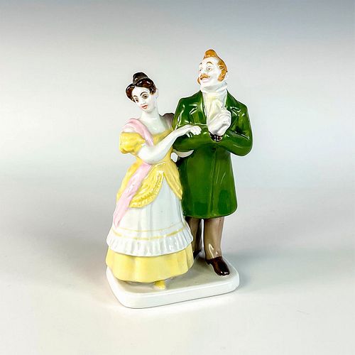 VINTAGE RUSSIAN PORCELAIN FIGURINE,