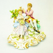 VINTAGE SAN MARCO FIGURINE GRO