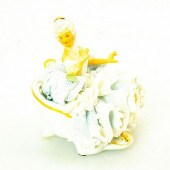VINTAGE SANDIZELL PORCELAIN MI