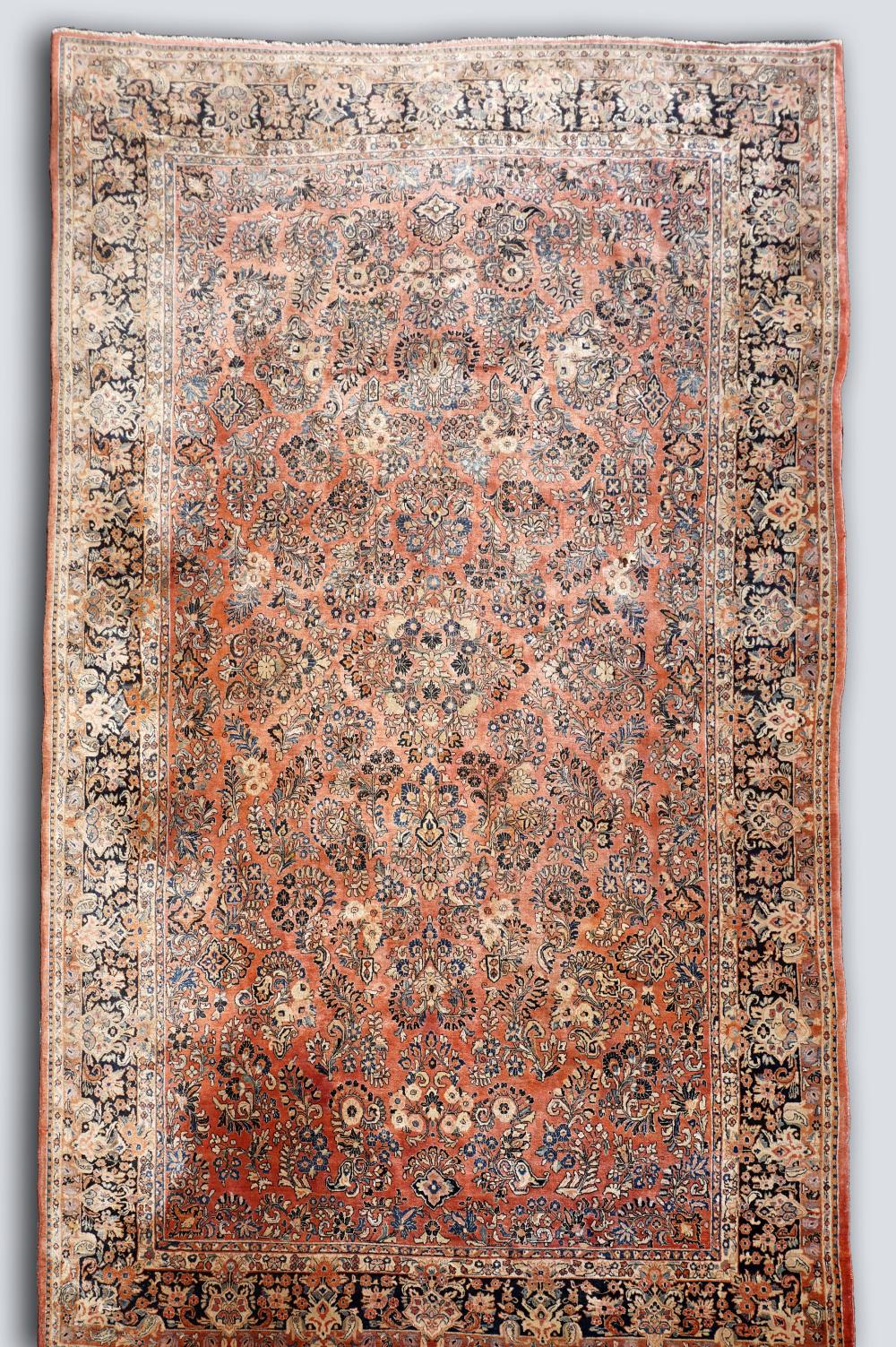VINTAGE SAROUK HAND KNOTTED WOOL