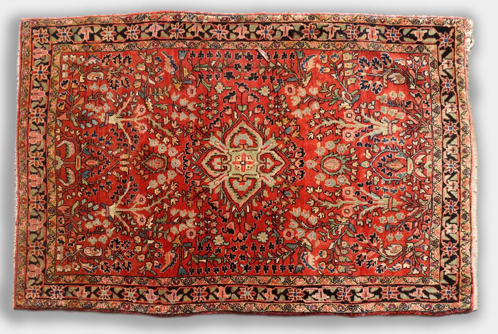 VINTAGE SAROUK HAND KNOTTED WOOL
