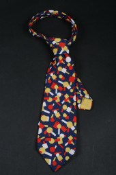 VINTAGE SCHIAPARELLI SILK TIE.