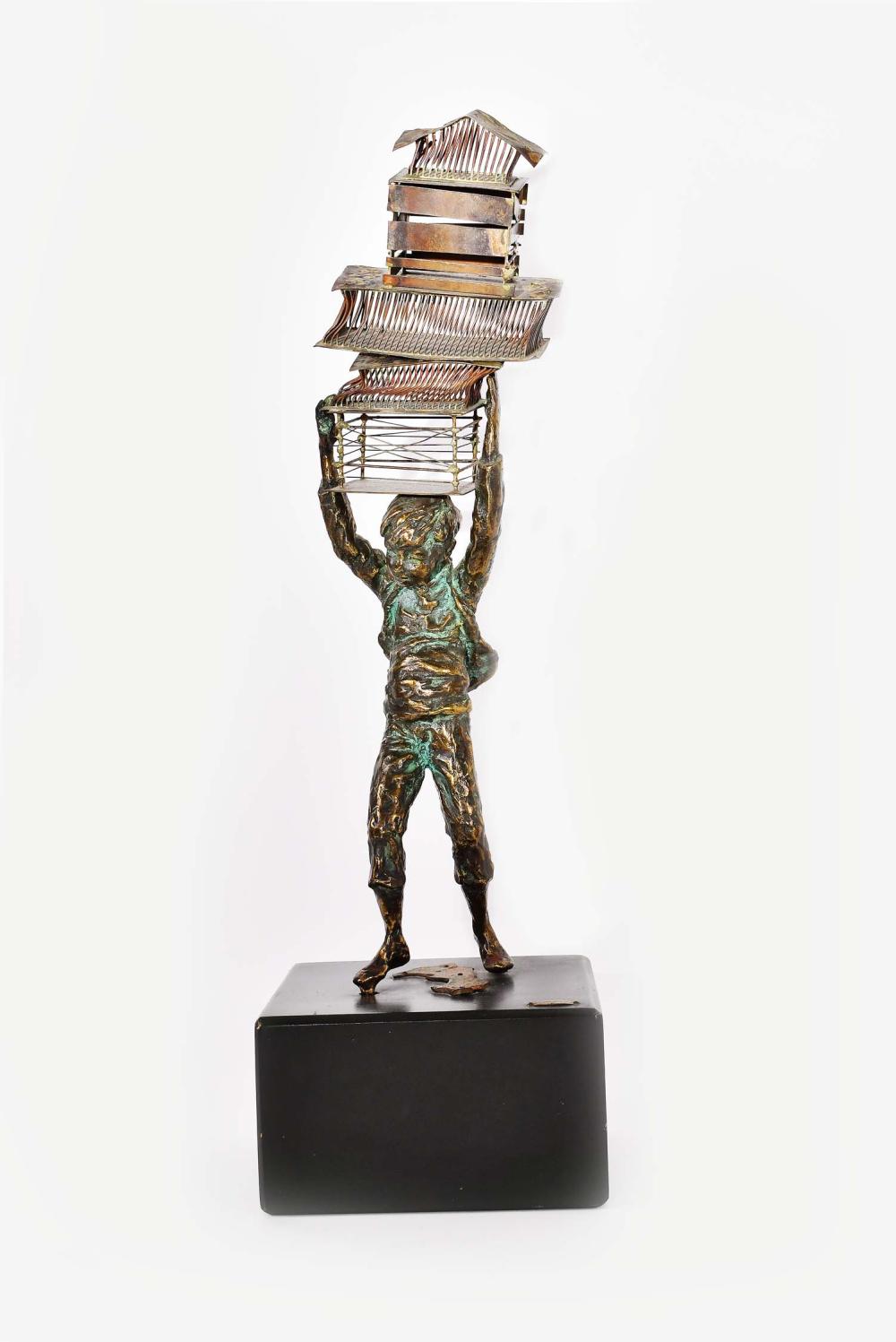VINTAGE SCULPTURE OF A FIGURE OF