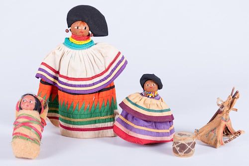 VINTAGE SEMINOLE & SKOOKUM DOLL