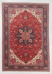 VINTAGE SERAPI RUG, PERSIA: 13