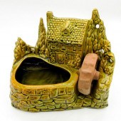 VINTAGE SHAWNEE CERAMIC WATERM