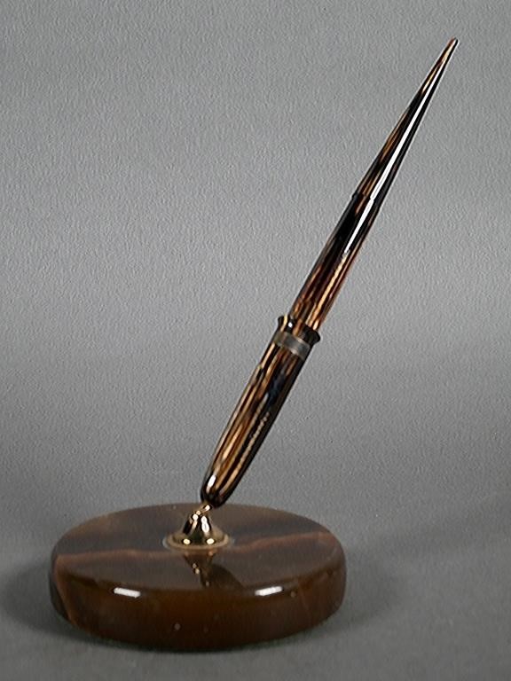 VINTAGE SHEAFFER FOUNTAIN PEN &