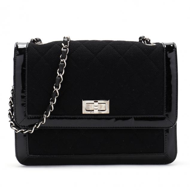 VINTAGE SHOULDER FLAP BAG, CHANEL