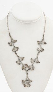 VINTAGE SILVER GINKGO LEAF DRO