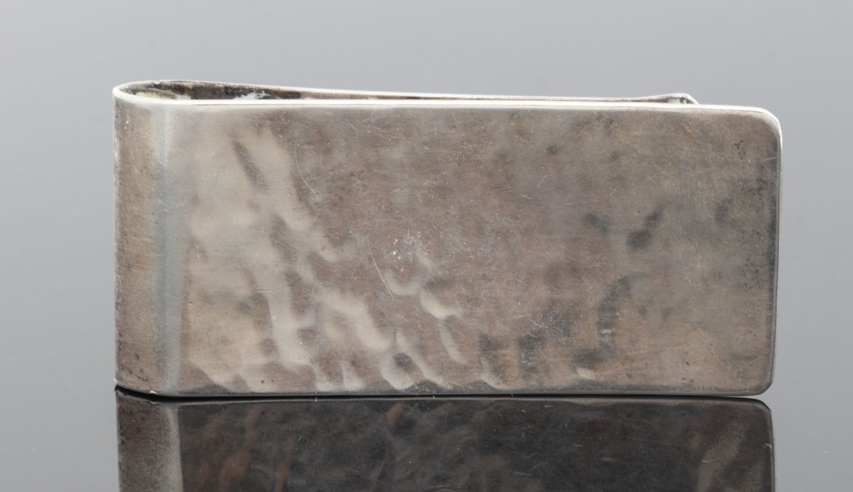 VINTAGE SILVER HAMMER FINISHED