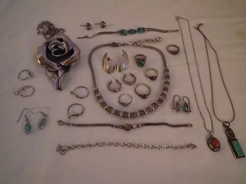 VINTAGE SILVER JEWELRYLot of