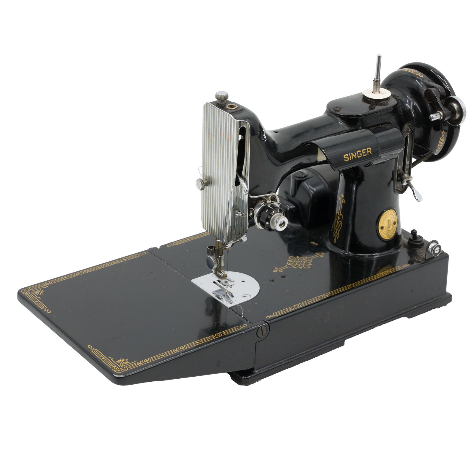 VINTAGE SINGER PORTABLE SEWING