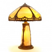VINTAGE SLAG GLASS TABLE LAMP