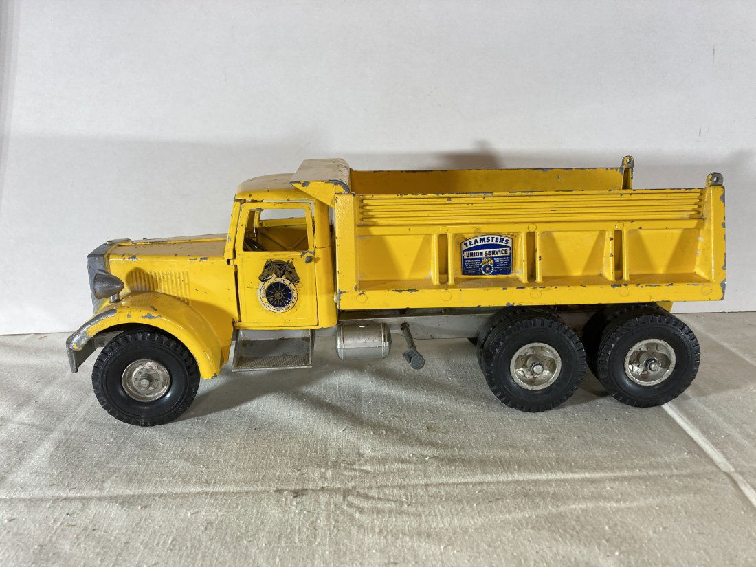 VINTAGE SMITH & MILLER SMITTY