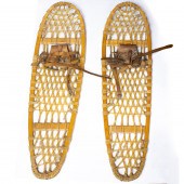 VINTAGE SNOW SHOE SET BY TUBBS