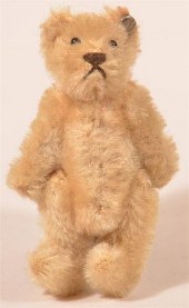 VINTAGE STEIFF WHITE MOHAIR JO