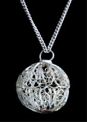 VINTAGE STERLING SILVER FILIGR