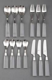 VINTAGE SUPREME CUTLERY LUCITE