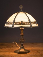 VINTAGE TABLE LAMPVINTAGE TABL