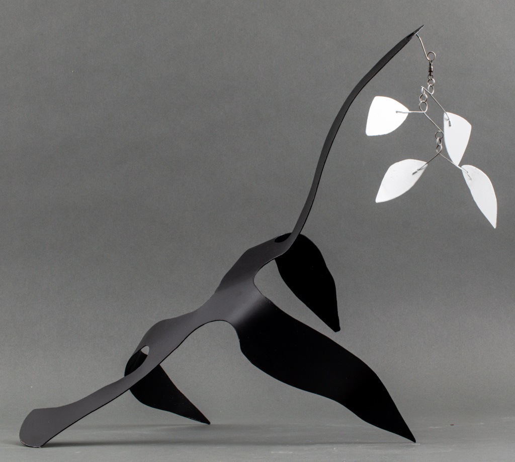 VINTAGE TABLE TOP MOBILE KINETIC