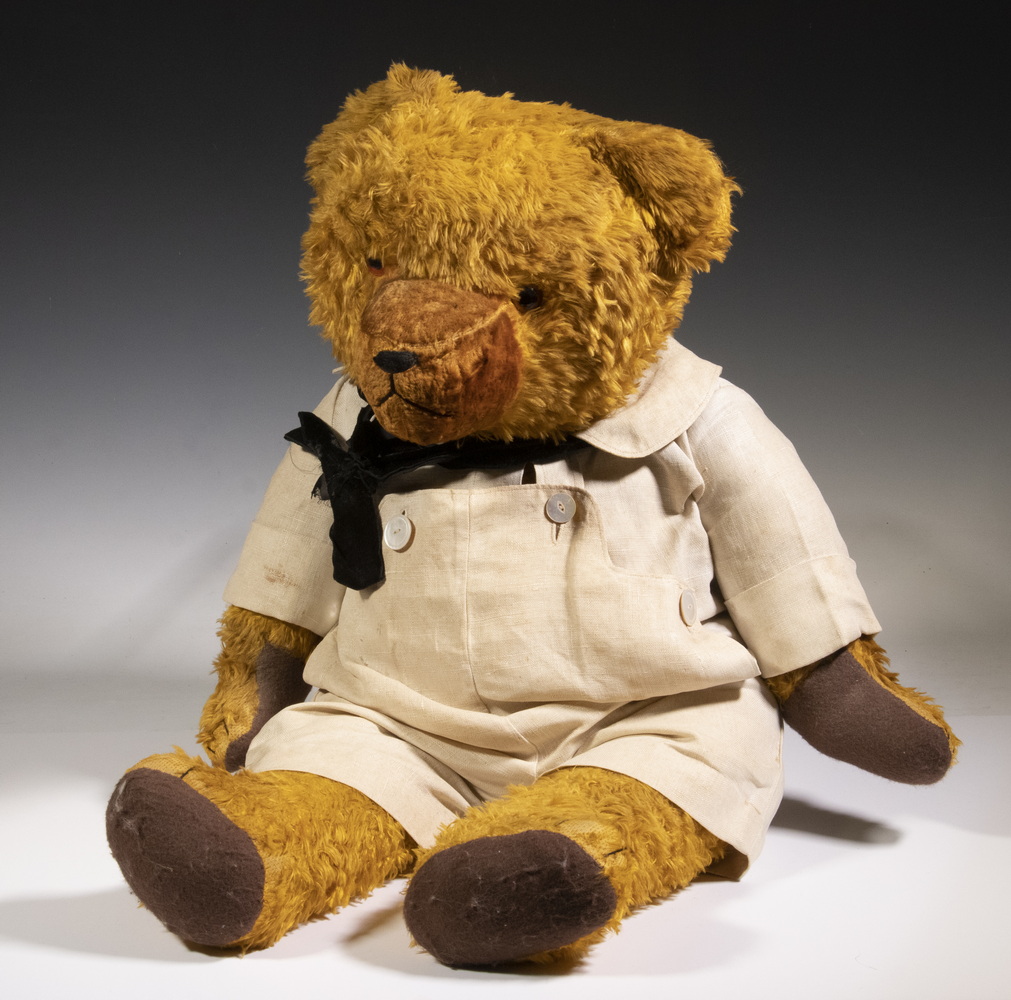 VINTAGE TEDDY BEAR Early 20th c.